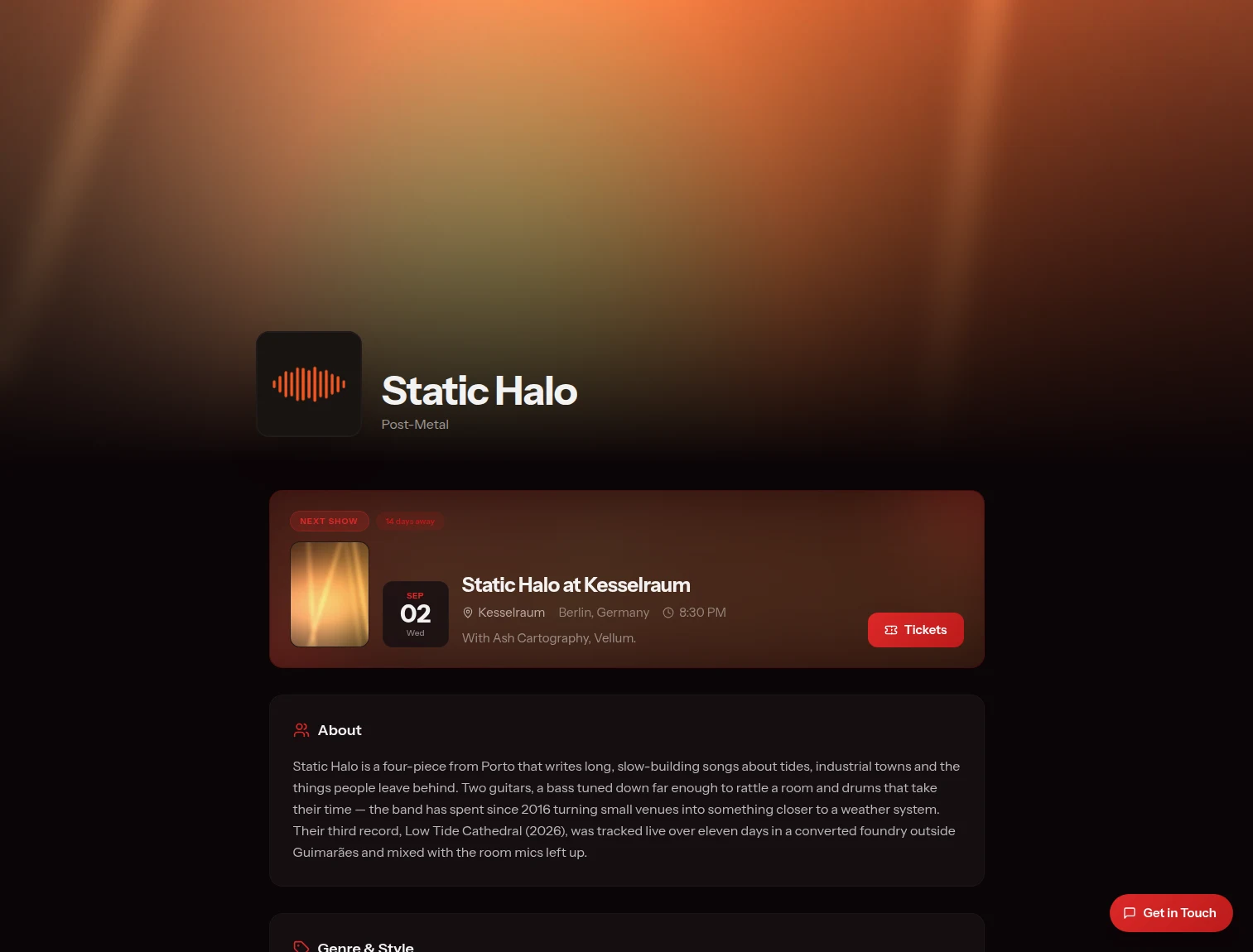 A public band page on Band Social: the band's cover, name and genre, the next show with a tickets button, and the band biography.
